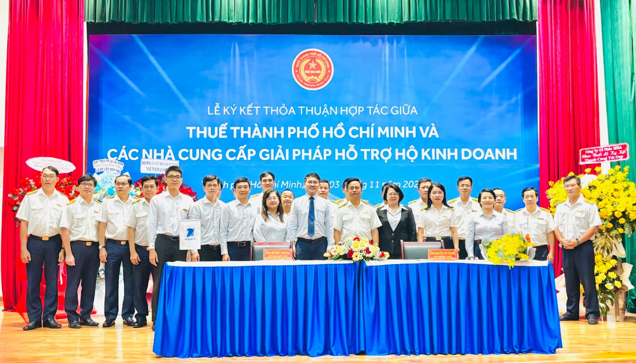 Thúc đẩy hóa đơn điện tử cho hộ kinh doanh: Thuế TP.HCM và VNPT ký kết hợp tác toàn diện